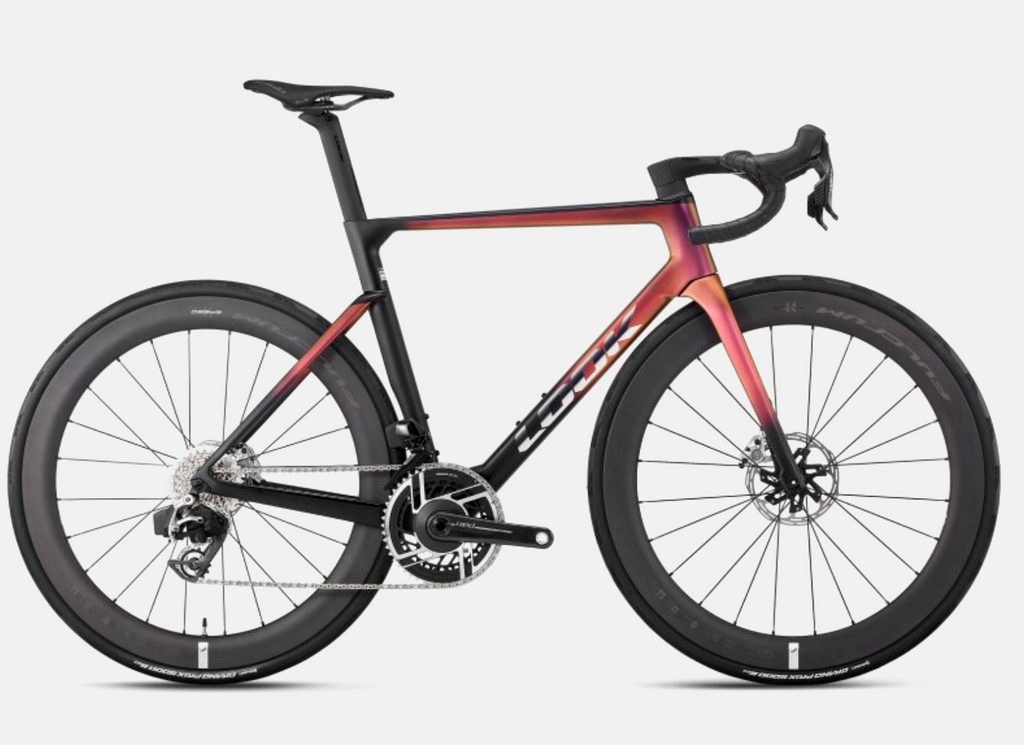 795 Blade RS 2 Red AXS / Fulcrum Speed 57 Fire bird