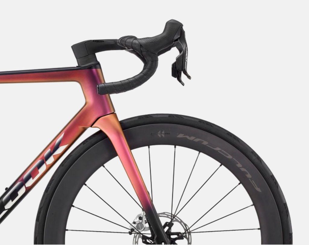 795 Blade RS 2 Red AXS / Fulcrum Speed 57 Fire bird